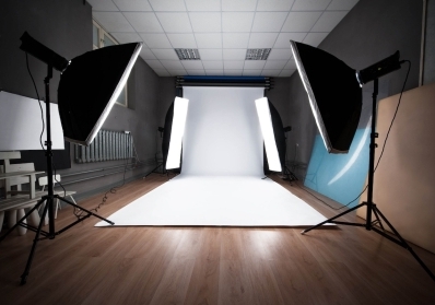 Why More Photographers Are Renting Studios Instead of Shooting on Location blog image